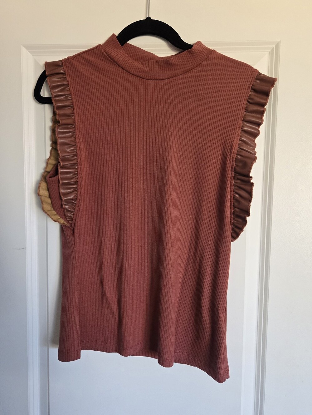 NEW WITH TAGS Doe & Rae Mock Neck Faux Leather Ruffle Tank Top Size L